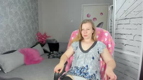 funny_bunny4 online show from 12-22-24, 06:04