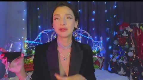 Tiffany online show from 12-25-24, 04:01