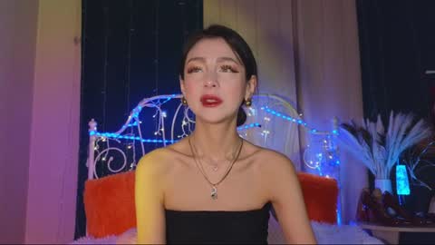 Tiffany online show from 01-28-25, 10:45