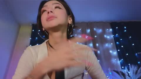 Tiffany online show from 02-02-25, 01:23