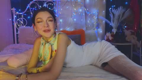 Tiffany online show from 03-12-25, 03:24