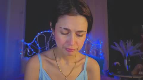 Tiffany online show from 10-22-25, 03:07