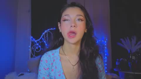 Snapshot of funny_whotsss chatting on 11-21-25, 01:26 Tiffany online show from 11-21-25, 01:26