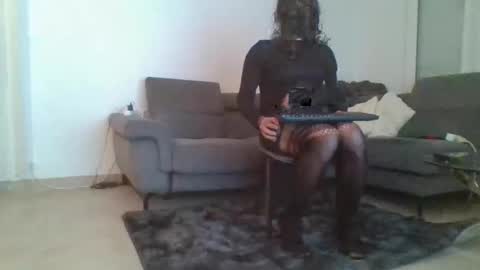 Snapshot of funxxx06 chatting on 12-15-25, 10:03 funxxx06 online show from 12-15-25, 10:03