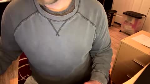 Erich online show from 12-10-24, 01:22