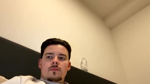 Snapshot of futurnoize2 chatting on 01-05-25, 01:26 futurnoize2 online show from 01-05-25, 01:26