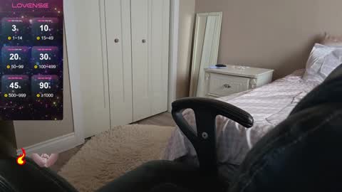 fuxkme_jen online show from 01-11-25, 06:12