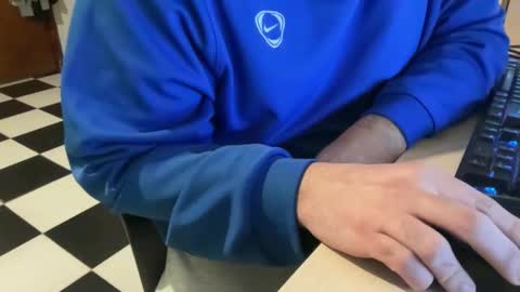 fuzitzu2 online show from 02-11-25, 04:02