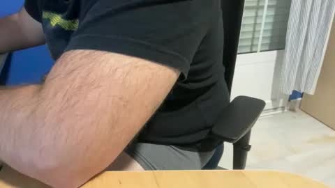 fuzitzu2 online show from 11-04-25, 06:51