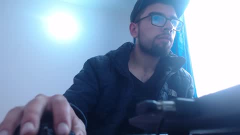 Snapshot of fvckhorneyguy chatting on 02-07-25, 04:03 andrew online show from 02-07-25, 04:03