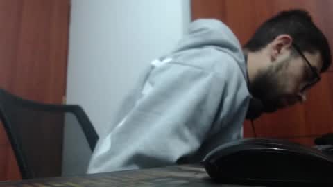 Snapshot of fvckhorneyguy chatting on 02-18-25, 04:26 andrew online show from 02-18-25, 04:26