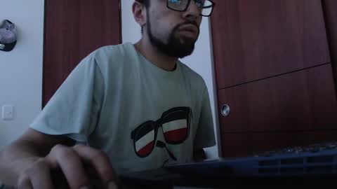 Snapshot of fvckhorneyguy chatting on 02-22-25, 03:25 andrew online show from 02-22-25, 03:25