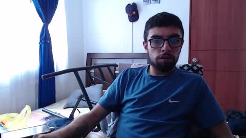 Snapshot of fvckhorneyguy chatting on 02-28-25, 06:31 andrew online show from 02-28-25, 06:31