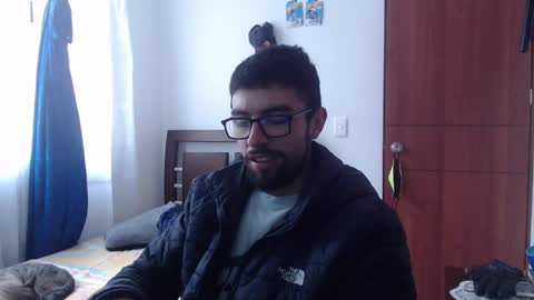 Snapshot of fvckhorneyguy chatting on 03-01-25, 09:48 andrew online show from 03-01-25, 09:48