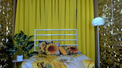 fvckingoliviabio online show from 03-06-25, 11:42