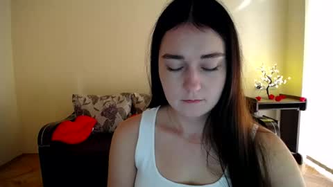 Snapshot of gabby_di chatting on 07-29-26, 08:23 Jaklin online show from 07-29-26, 08:23