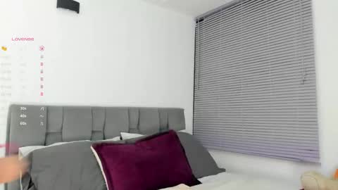 Gabriela  online show from 09-22-25, 03:41