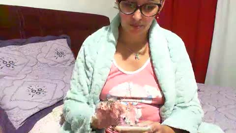 gaby  layla online show from 10-22-25, 10:31