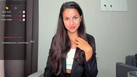 Snapshot of gabri_baby chatting on 06-06-26, 05:12 The next stream in car 1 december 10pm time in France online show from 06-06-26, 05:12