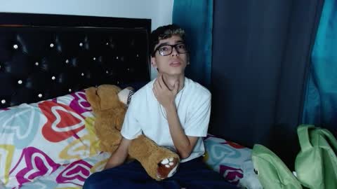 gabriel_x18 online show from 02-08-26, 10:02