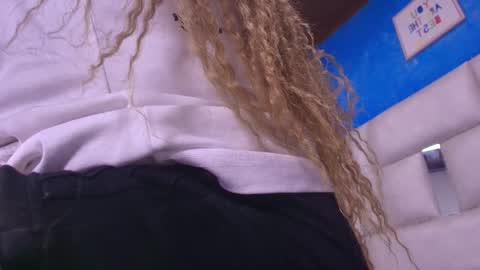 Snapshot of gabriela_leone chatting on 01-04-25, 07:02 gabriela online show from 01-04-25, 07:02