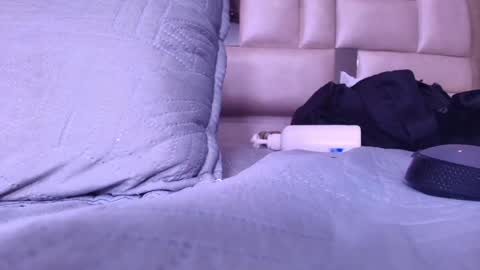 Snapshot of gabriela_leone chatting on 01-29-25, 10:43 gabriela online show from 01-29-25, 10:43