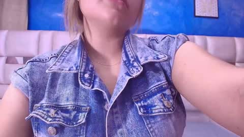 Snapshot of gabriela_leone chatting on 02-01-25, 07:13 gabriela online show from 02-01-25, 07:13