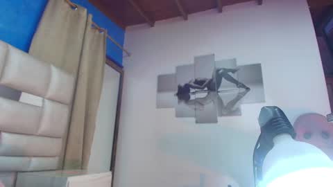 Snapshot of gabriela_leone chatting on 02-23-25, 10:20 gabriela online show from 02-23-25, 10:20