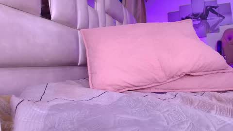 Snapshot of gabriela_leone chatting on 09-10-25, 08:20 gabriela online show from 09-10-25, 08:20