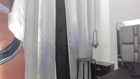 Snapshot of gabriela_lopez1 chatting on 01-23-25, 04:30 Gabriela online show from 01-23-25, 04:30