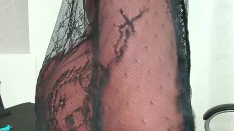 Snapshot of gabriela_lopez1 chatting on 09-23-25, 06:05 Gabriela online show from 09-23-25, 06:05