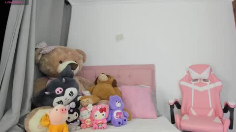 Snapshot of gabriela_miller2 chatting on 02-23-25, 03:56 Gaby online show from 02-23-25, 03:56