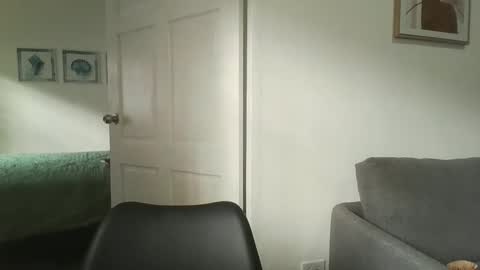 Gabriela Miller online show from 04-24-26, 08:55