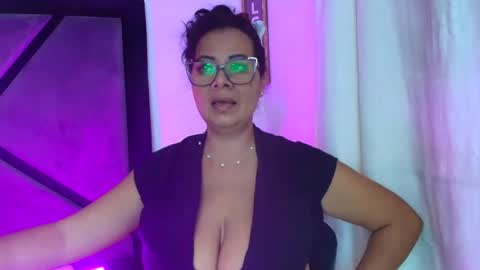 GABRIELA online show from 12-18-25, 08:37