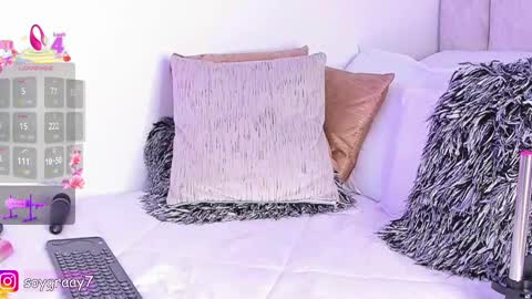 gabrielagray online show from 03-03-25, 04:03