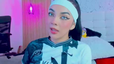 Gabriela Evans MS online show from 03-09-25, 04:27