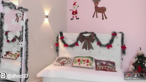 Snapshot of gabriellahoney18 chatting on 12-12-24, 11:47 Gabriella online show from 12-12-24, 11:47