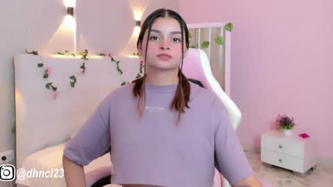 Snapshot of gabriellahoney18 chatting on 01-23-25, 08:45 Gabriella online show from 01-23-25, 08:45