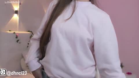 Snapshot of gabriellahoney18 chatting on 02-11-25, 07:16 Gabriella online show from 02-11-25, 07:16