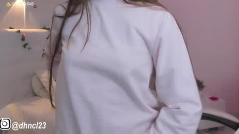 Snapshot of gabriellahoney18 chatting on 02-11-25, 10:18 Gabriella online show from 02-11-25, 10:18