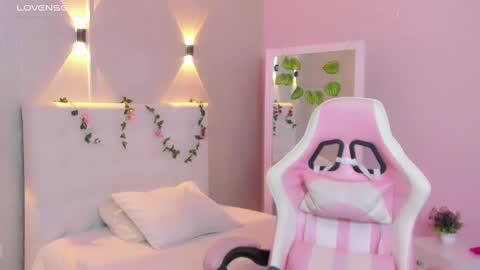 Snapshot of gabriellahoney18 chatting on 02-12-25, 09:11 Gabriella online show from 02-12-25, 09:11