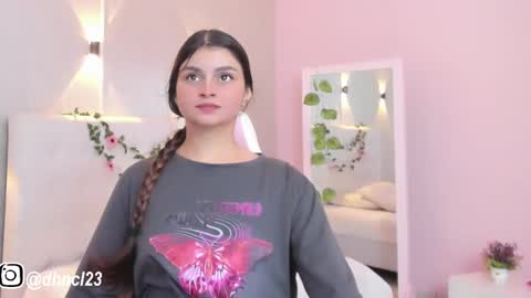 Snapshot of gabriellahoney18 chatting on 03-03-25, 07:17 Gabriella online show from 03-03-25, 07:17