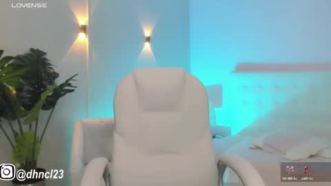 Snapshot of gabriellahoney18 chatting on 09-15-25, 06:08 Gabriella online show from 09-15-25, 06:08