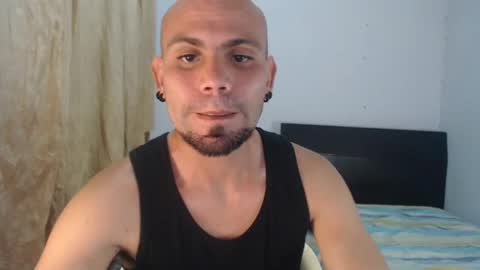 Snapshot of gabrielle_ramirez chatting on 02-24-25, 11:09 Gabriel online show from 02-24-25, 11:09