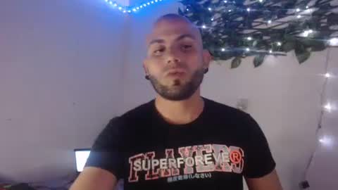 Snapshot of gabrielle_ramirez chatting on 10-12-25, 09:14 Gabriel online show from 10-12-25, 09:14