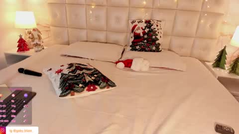 Gaby Blaze online show from 12-23-24, 11:49