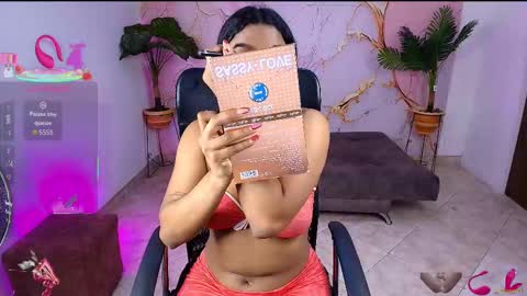 Snapshot of gaby_dams9 chatting on 09-17-25, 02:24 GABY online show from 09-17-25, 02:24