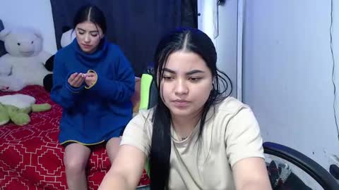 Snapshot of gaby_foz chatting on 12-14-24, 03:40 Gabriela online show from 12-14-24, 03:40