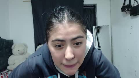 Snapshot of gaby_foz chatting on 02-25-25, 03:20 Gabriela online show from 02-25-25, 03:20