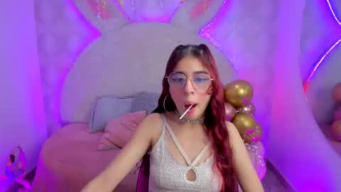 Snapshot of gaby_louse chatting on 11-14-25, 08:51 Gaby online show from 11-14-25, 08:51